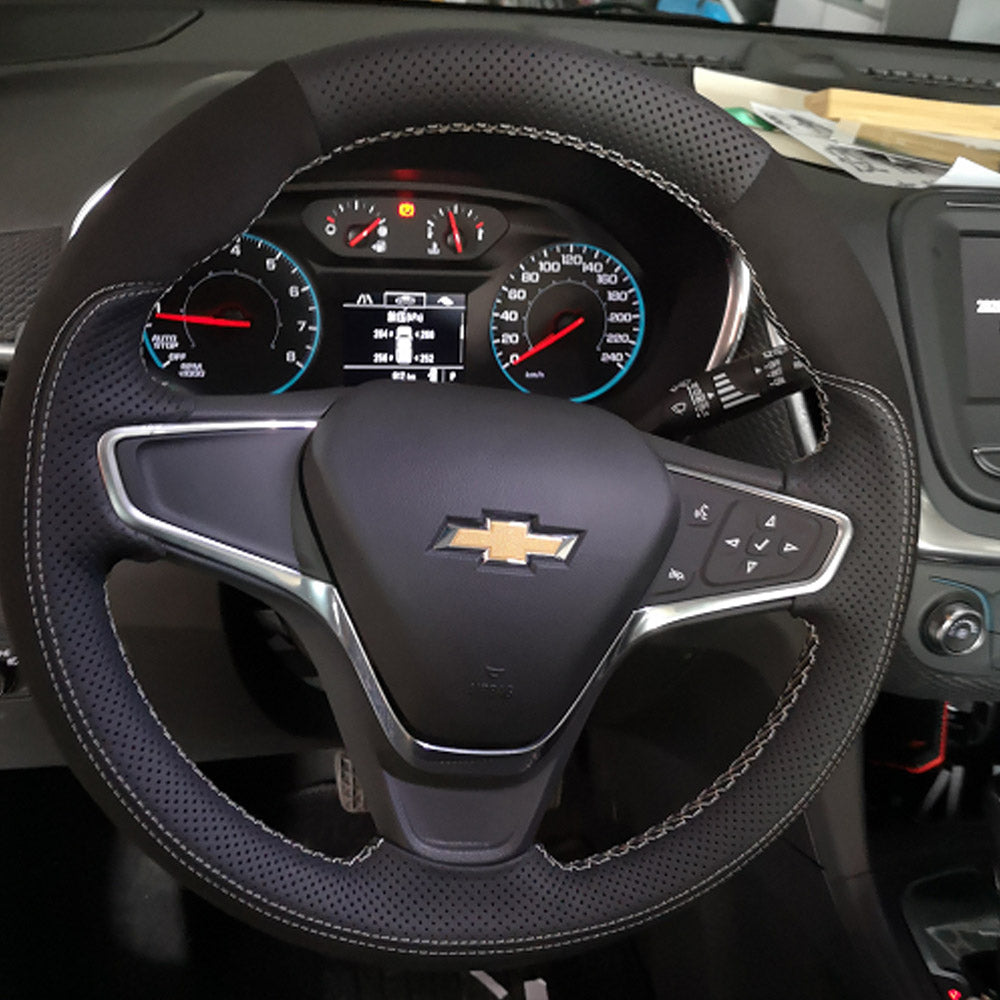 Lenkradbezug für Chevrolet Malibu Equinox Bolt EV Volt 2016-2024